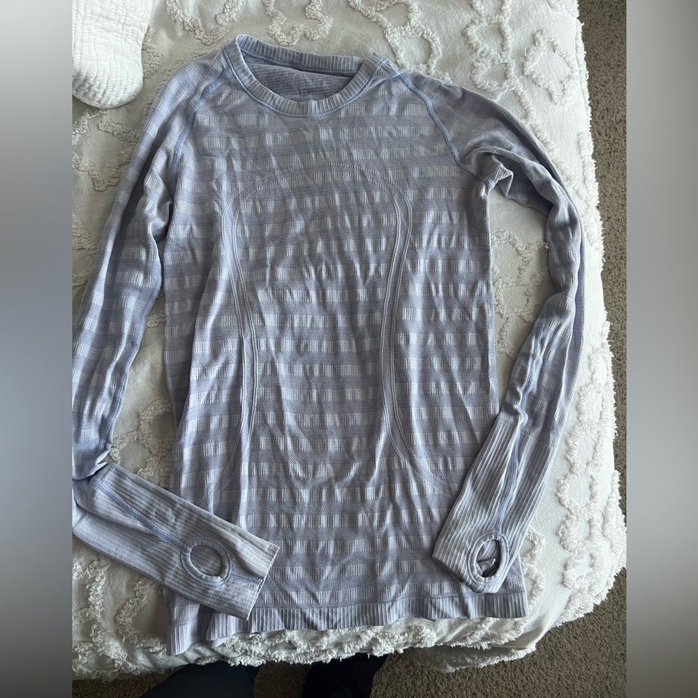 Long sleeve lulu swiftly shirt